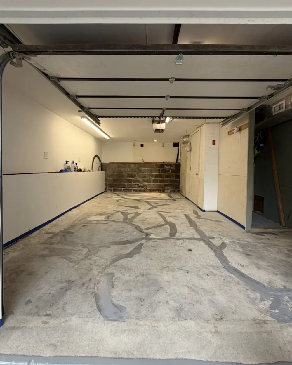 Garage flake floor before